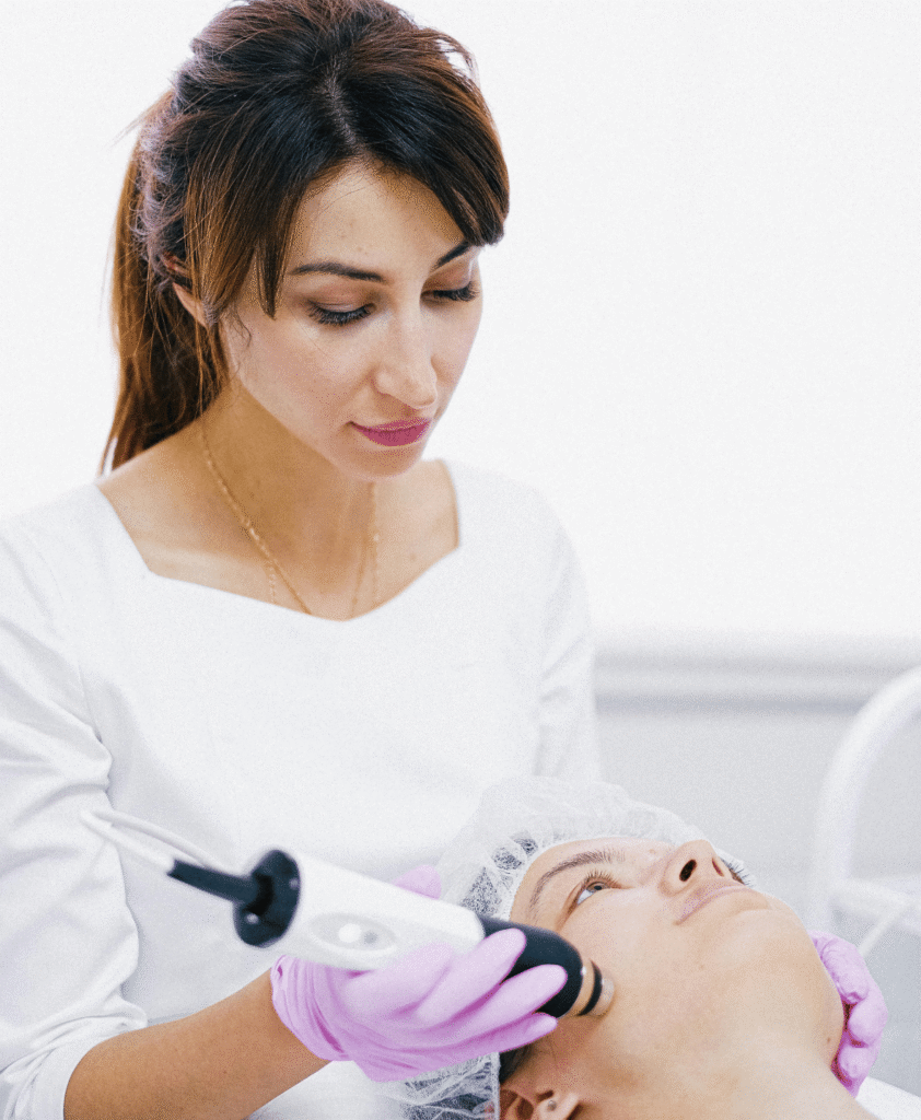 How is Aesthetic Clinic Dubai Facial executed?